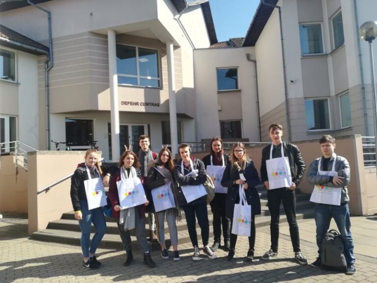 Svečiavomės LCC universitete