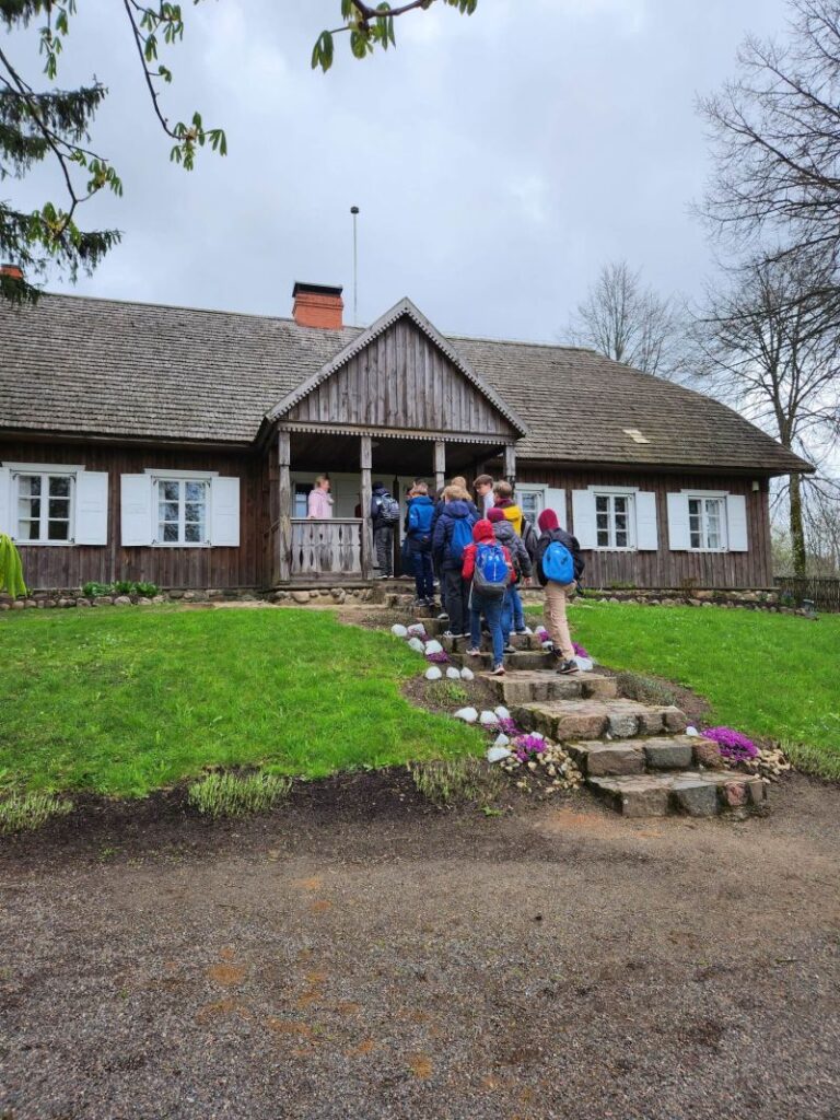 Svečiuose pas Žemaitę