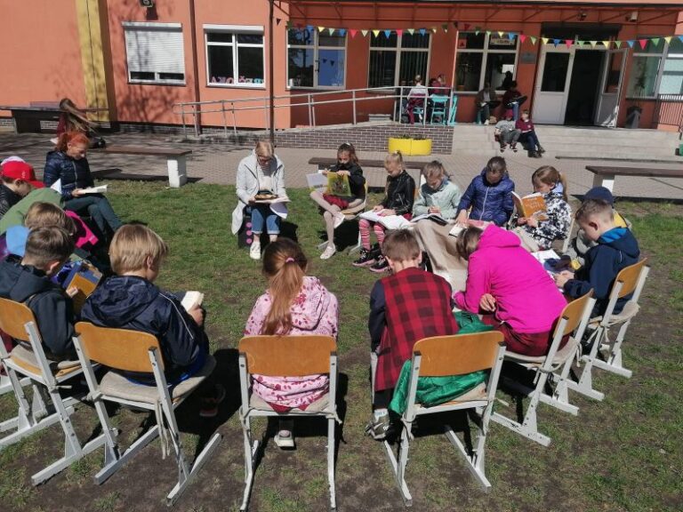 Lietuva skaito, skaitome ir mes