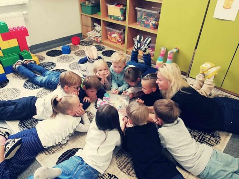 Skaitome, skaitome, skaitome