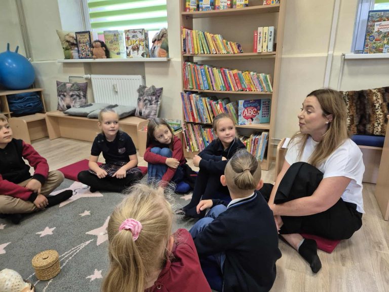 Edukacija „Skambantys teptukai ir nutapytos natos“